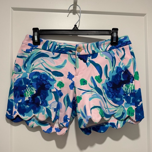 Lilly Pulitzer Pants - Lilly Pulitzer, buttercup stretch knit shorts 001272 Size 00